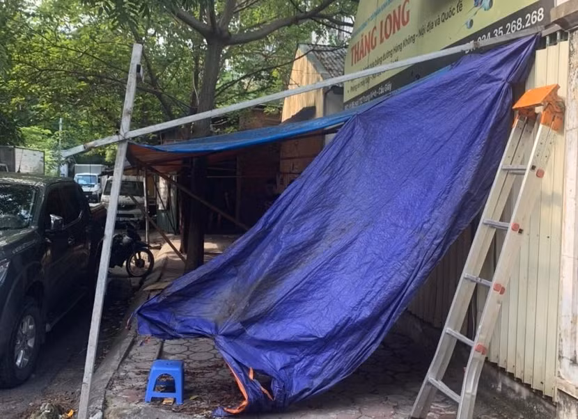 Một số đối tượng lợi dụng tình hình Covid-19 đã "xẻ thịt" vỉa hè