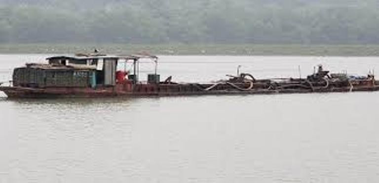Nhiều đối tượng khai thác cát trái phép đã bị Cảnh sát đường thủy phát hiện, xử lý Nhiều đối tượng khai thác cát trái phép đã bị Cảnh sát đường thủy phát hiện, xử lý