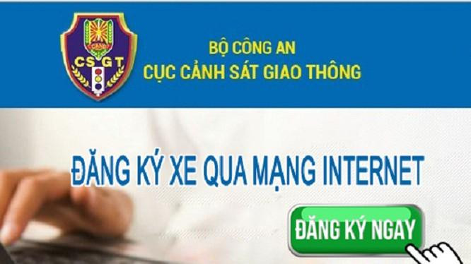 CSGT khuyến cáo và khuyến khích người dân đăng ký xe trực tuyến để phòng ngừa Covid-19