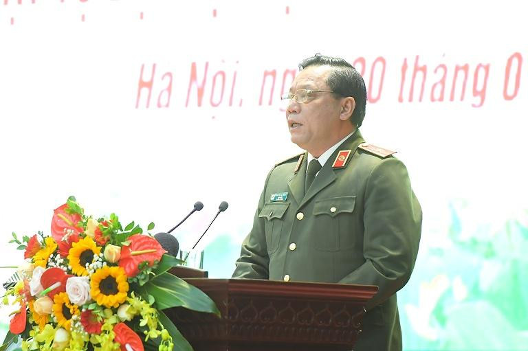 Thiếu tướng Nguyễn Hải Trung, Giám đốc CATP Hà Nội hứa trước Lãnh đạo Bộ Công an, UBND TP Hà Nội, CATP Hà Nội sẽ bảo vệ tuyệt đối ANTT phục vụ Đại hội Đảng lần thứ XIII