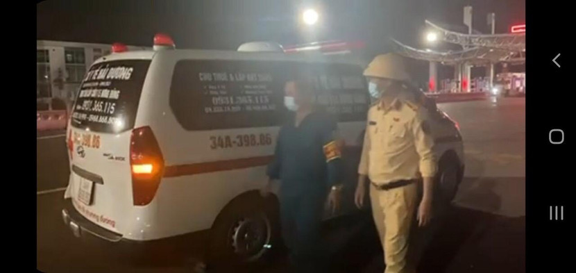 CSGT phát hiện và xử lý xe vi phạm CSGT phát hiện và xử lý xe vi phạm