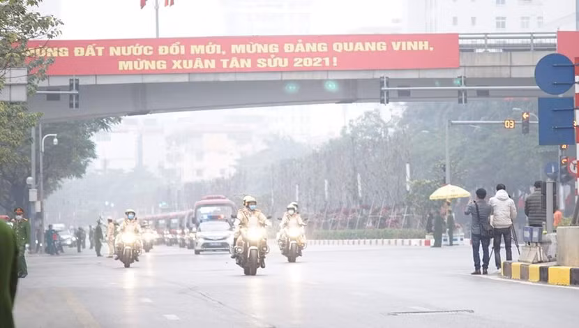 Từng chi tiết trong kế hoạch, phương án phân luồng, đón dẫn được Phòng CSGT, CATP Hà Nội triển khai như ngày chính thức Từng chi tiết trong kế hoạch, phương án phân luồng, đón dẫn được Phòng CSGT, CATP Hà Nội triển khai như ngày chính thức