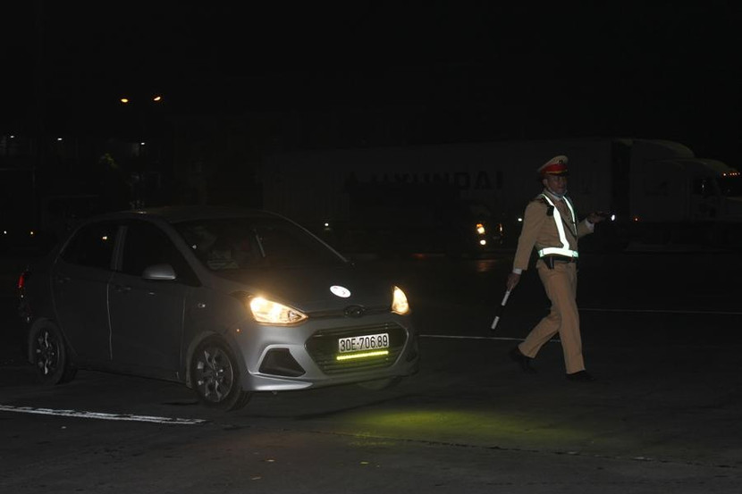 Qua công tác TTKS nhằm tổng kết, đánh giá và kiến nghị các ngành chức năng chỉ đạo các đơn vị kinh doanh vận tải tăng cường biện pháp quản lý lái xe của doanh nghiệp, kiên quyết không sử dụng lái xe sử dụng chất ma túy; Qua công tác TTKS nhằm tổng kết, đánh giá và kiến nghị các ngành chức năng chỉ đạo các đơn vị kinh doanh vận tải tăng cường biện pháp quản lý lái xe của doanh nghiệp, kiên quyết không sử dụng lái xe sử dụng chất ma túy;