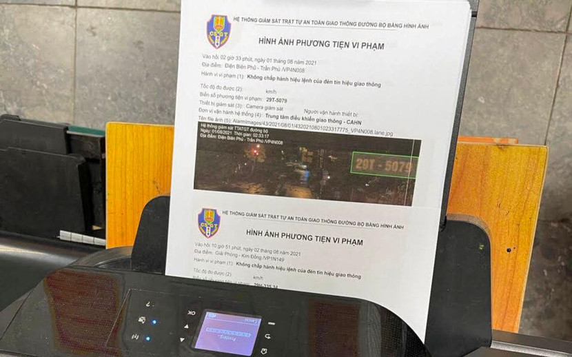 Những phương tiện vi phạm đều được hệ thống camera tự động ghi lại, in ra