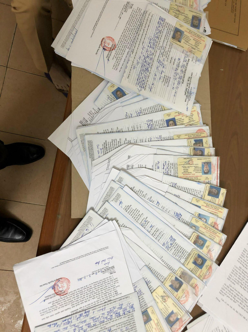 Hàng chục biên bản vi phạm của lái xe đã được CSGT lập, ra quyết định xử phạt