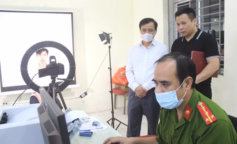 Cho tới thời điểm này, công tác cấp CCCD gắn chíp của CAQ Cầu Giấy đang được đơn vị triển khai hiệu quả