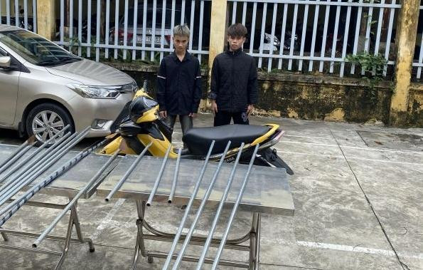 Hai đối tượng cùng số tang vật bị thu giữ