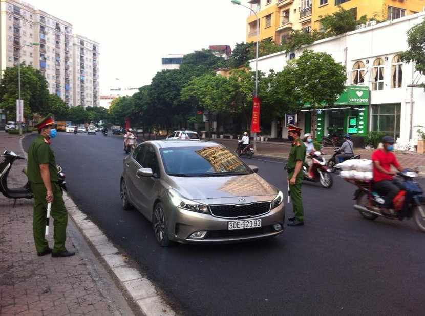Tổ kiểm soát phòng, chống dịch Covid-19 trên địa bàn quận Cầu Giấy hoạt động hiệu quả trong những ngày vừa qua Tổ kiểm soát phòng, chống dịch Covid-19 trên địa bàn quận Cầu Giấy hoạt động hiệu quả trong những ngày vừa qua