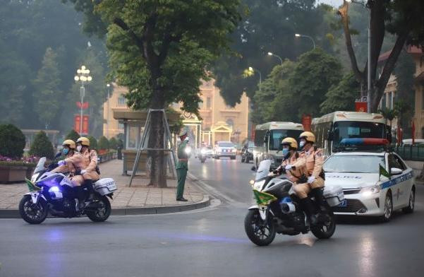 Với bề dày kinh nghiệm đón, dẫn các đoàn nguyên thủ, sự kiện mang tầm thế giới, ATGT phục vụ Đại hội Đảng đang được Phòng CSGT đảm bảo tuyệt đối an toàn Với bề dày kinh nghiệm đón, dẫn các đoàn nguyên thủ, sự kiện mang tầm thế giới, ATGT phục vụ Đại hội Đảng đang được Phòng CSGT đảm bảo tuyệt đối an toàn