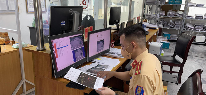 Các lái xe vi phạm sẽ được CSGT "để dành" hết giãn cách sẽ gửi thông báo xử phạt