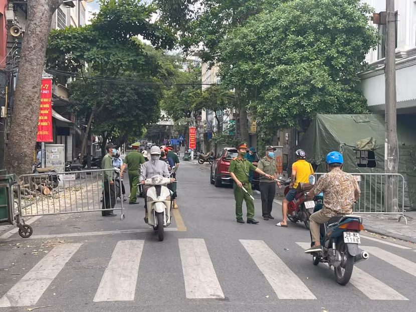 Các chốt kiểm soát sẽ tiếp tục tăng cường kiểm tra và xử lý nghiêm đối với những trường hợp ra ngoài không đúng quy định