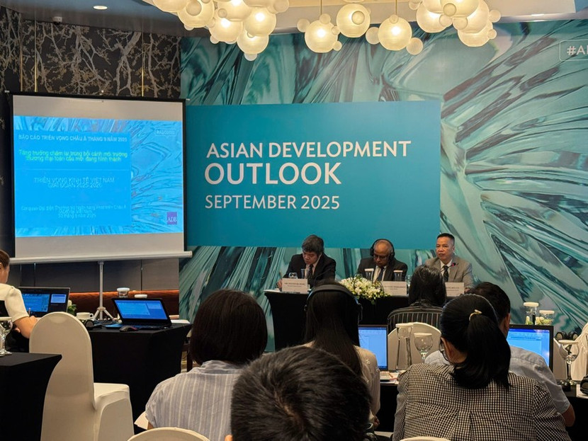 Họp báo về tình hình kinh tế Việt Nam ADB tổ chức sáng 30/9