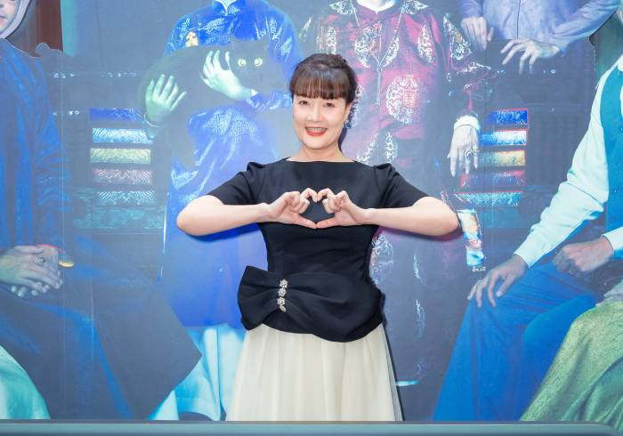 Nghệ sĩ Vân Dung trẻ trung trên thảm đỏ hội ngộ nhiều đồng nghiệp trong nghề tại sự kiện Nghệ sĩ Vân Dung trẻ trung trên thảm đỏ hội ngộ nhiều đồng nghiệp trong nghề tại sự kiện