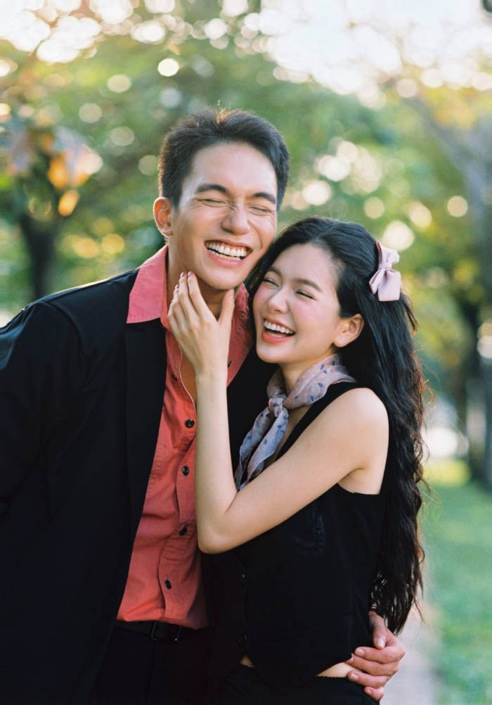 Đỗ Nhật Hoàng cũng không quên cảm ơn Yên Đan - cô bạn gái xinh đẹp đã đồng hành với anh từ những ngày mới chập chững bước vào nghề