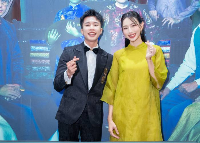 Diễn viên trẻ Long Vũ bên hoa hậu Thuỳ Tiên Diễn viên trẻ Long Vũ bên hoa hậu Thuỳ Tiên