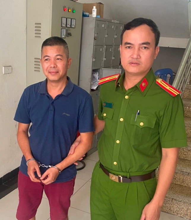 Lê Hải Đông đến cơ quan Công an xin đầu thú