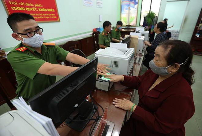 Nghị định 37/2021/NĐ-CP của Chính phủ có hiệu lực từ 14-5 quy định chi tiết về thẩm quyền cho khai thác thông tin trong Cơ sở dữ liệu quốc gia về dân cư