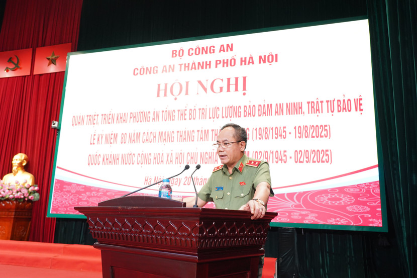 Trung tướng Nguyễn Thanh Tùng chủ trì, phát biểu chỉ đạo tại hội nghị