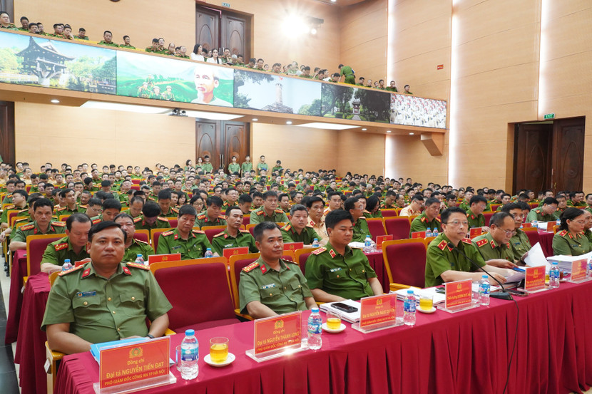 Toàn cảnh hội nghị