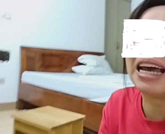 Nữ giảng viên tự "nhốt" mình nhiều tiếng trong phòng để tương tác với đối tượng lừa đảo