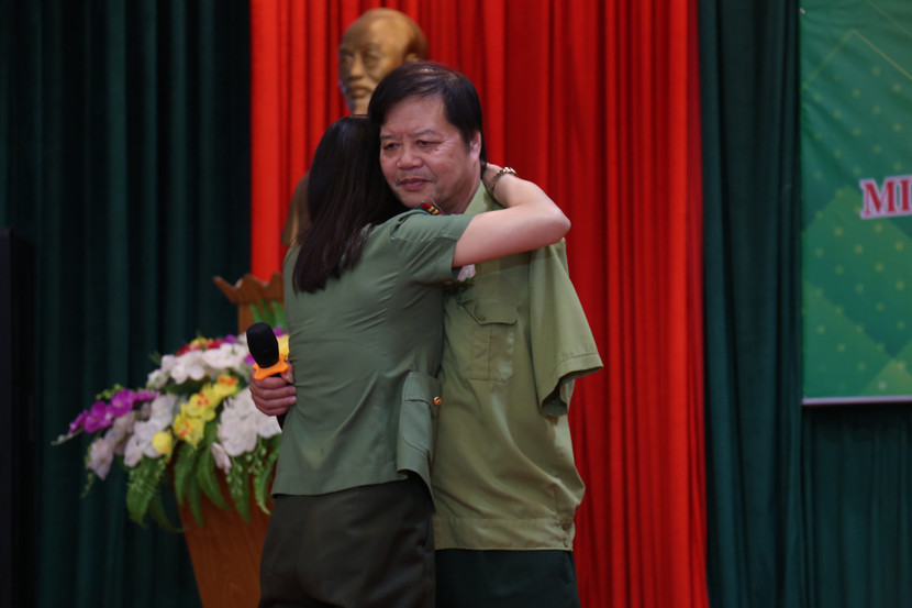 Khoảnh khắc xúc động trong Chương trình