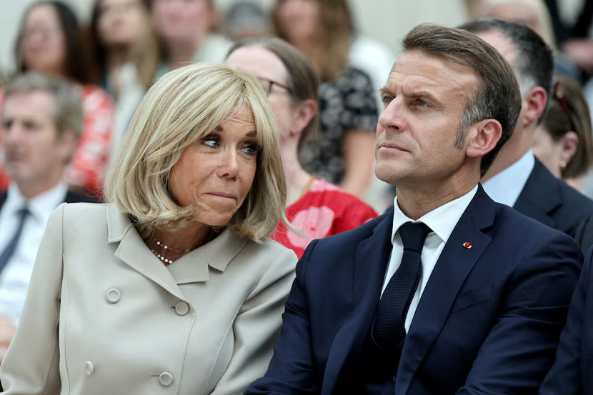 Tổng thống Pháp Emmanuel Macron và phu nhân Brigitte Macron trong chuyến thăm Bảo tàng Anh ở London, Anh, ngày 9-7-2025 Tổng thống Pháp Emmanuel Macron và phu nhân Brigitte Macron trong chuyến thăm Bảo tàng Anh ở London, Anh, ngày 9-7-2025