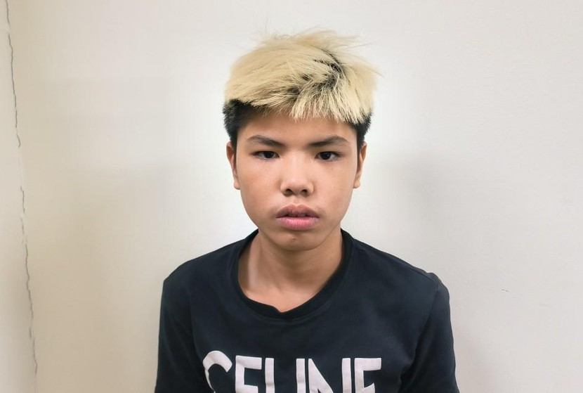 Còn nhỏ tuổi, bệnh lý tâm thần và hoàn cảnh gia đình éo le khiến Hà Anh Quân liên tiếp có những hành vi vi phạm pháp luật Còn nhỏ tuổi, bệnh lý tâm thần và hoàn cảnh gia đình éo le khiến Hà Anh Quân liên tiếp có những hành vi vi phạm pháp luật