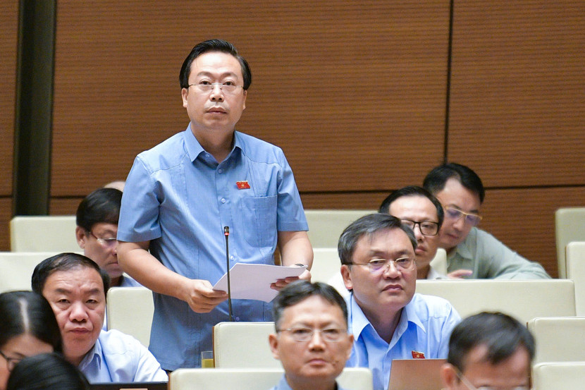 Đại biểu Nguyễn Đại Thắng (đoàn Hưng Yên) chất vấn Đại biểu Nguyễn Đại Thắng (đoàn Hưng Yên) chất vấn