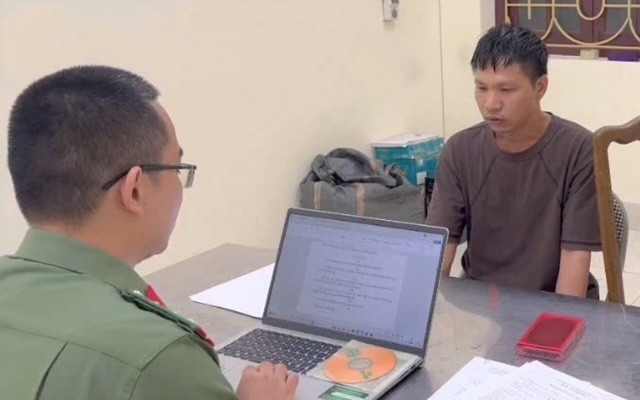 Cán bộ Cơ quan An ninh điều tra Công an tỉnh Bắc Ninh làm việc với đối tượng Nìm Cún Pẩu Cán bộ Cơ quan An ninh điều tra Công an tỉnh Bắc Ninh làm việc với đối tượng Nìm Cún Pẩu