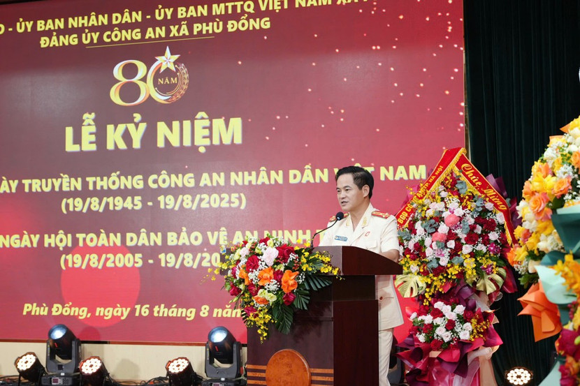 Thượng tá Nguyễn Ngọc Hồi, Trưởng Công an xã Phù Đổng phát biểu tại lễ kỷ niệm