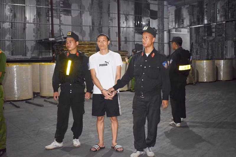 Đối tượng Nguyễn Khắc Vĩnh bị khống chế