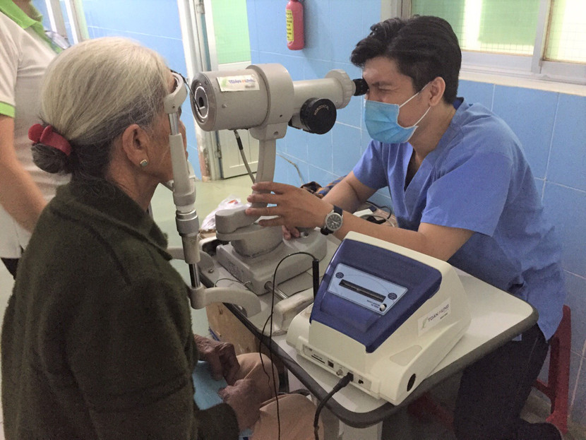 HDBank tiếp tục hành trình "đem lại ánh sáng cho người nghèo bị đục thủy tinh thể" cho gần 300 bệnh nhân tỉnh Lâm Đồng