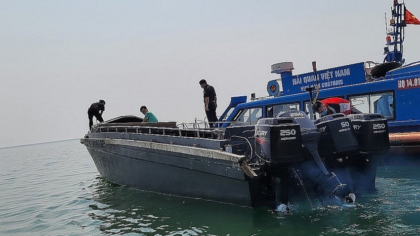 Buôn lậu đường biển gia tăng mạnh vào các tháng cuối năm