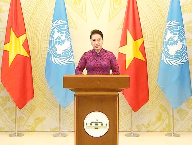 Chủ tịch Quốc hội Nguyễn Thị Kim Ngân phát biểu trực tuyến, gửi thông điệp quan trọng đến Phiên cấp cao kỷ niệm 25 năm Hội nghị thế giới lần thứ IV về phụ nữ được tổ chức tại Trụ sở Liên hợp quốc, Hoa Kỳ