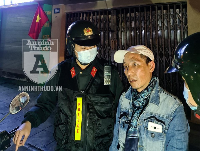 Đã có 3 tiền án nên đối tượng lì lợm, tìm cách đối phó với CSCĐ, song bất thành