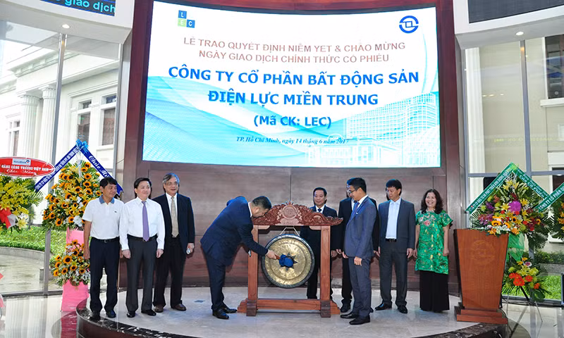 Cổ phiếu LEC bị hủy niêm yết bắt buộc sau gần 8 năm lên sàn Cổ phiếu LEC bị hủy niêm yết bắt buộc sau gần 8 năm lên sàn