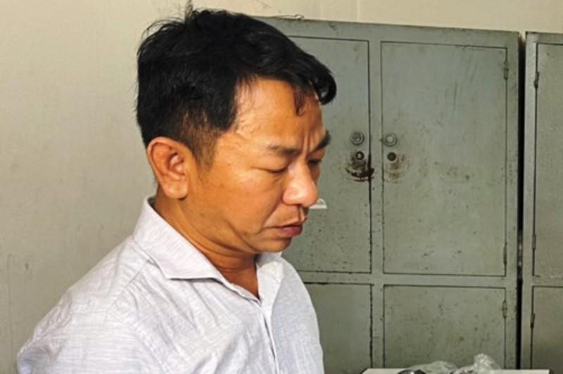 Sơn từng có tiền án 18 tháng tù về tội làm giả tài liệu con dấu của cơ quan, tổ chức