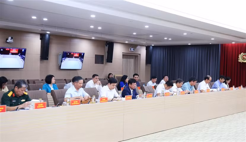 Các đại biểu dự Hội nghị.
