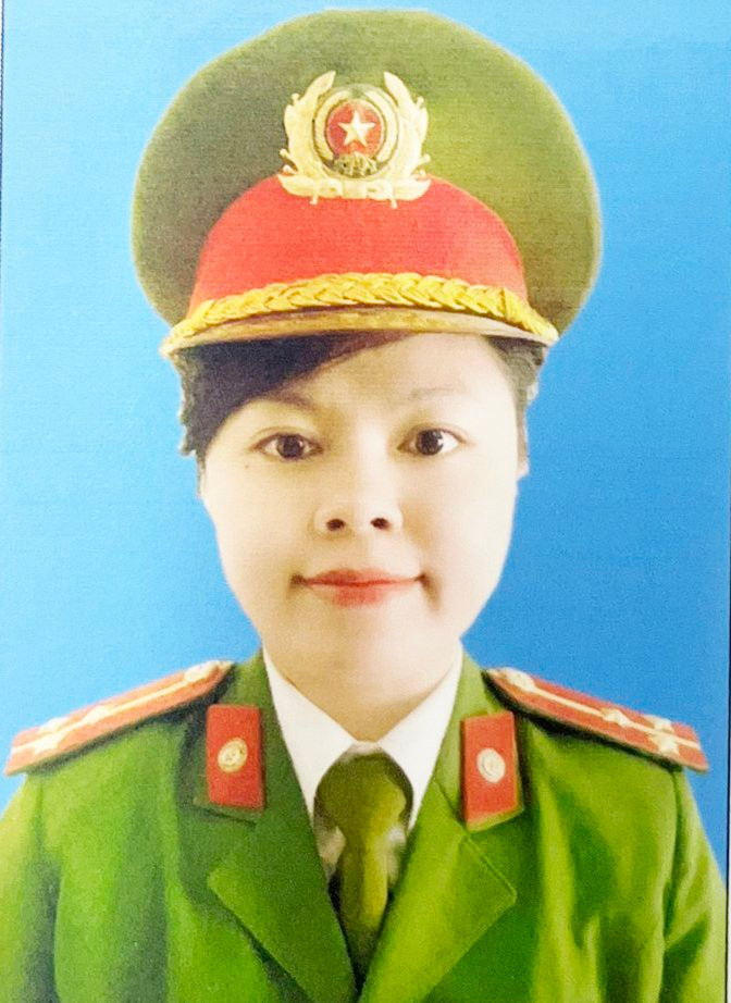 Đại úy Lê Thị Mai Trang