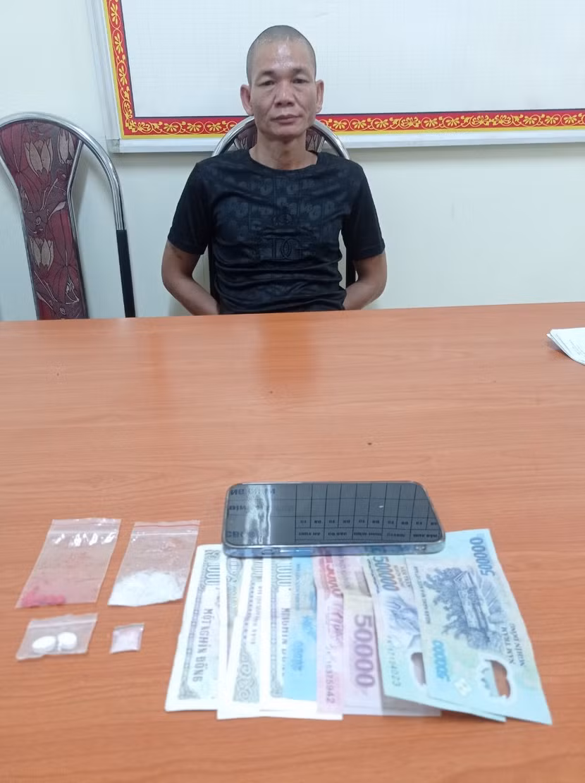 Đối tượng Hùng và tang vật