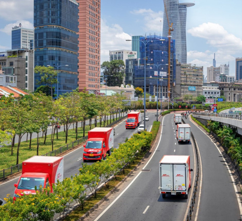 Chuyển phát nhanh góp phần quan trọng vào sự phát triển bền vững của TMĐT cũng như sự phục hồi và tăng trưởng của các doanh nghiệp sau kỳ nghỉ lễ Chuyển phát nhanh góp phần quan trọng vào sự phát triển bền vững của TMĐT cũng như sự phục hồi và tăng trưởng của các doanh nghiệp sau kỳ nghỉ lễ