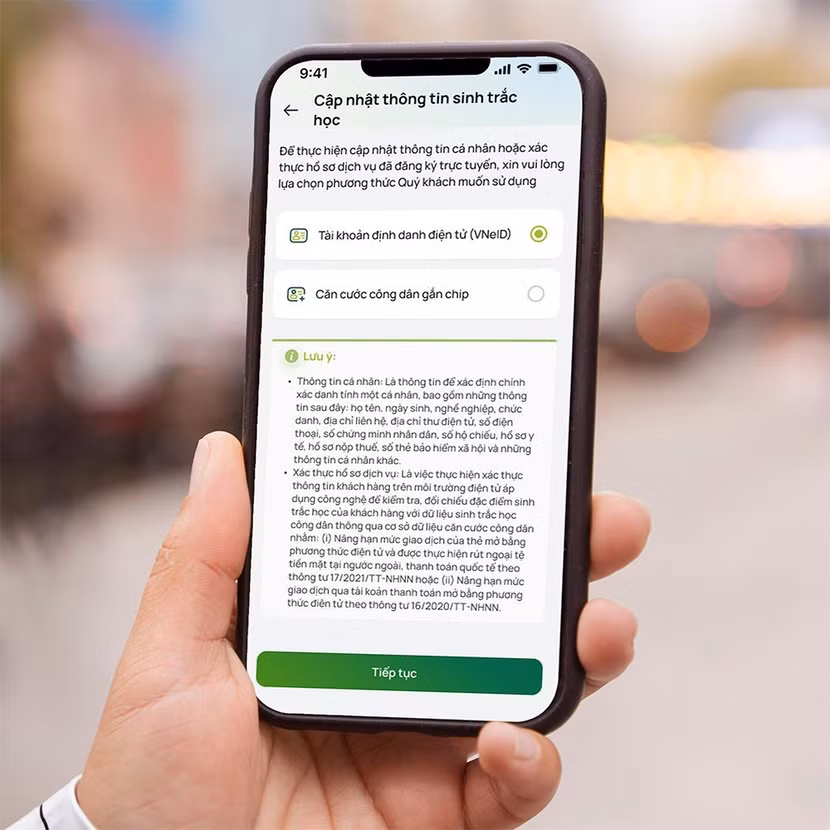 Hình ảnh khách hàng cập nhật thông tin sinh trắc học trên ứng dụng VCB Digibank (Nguồn: Vietcombank)
