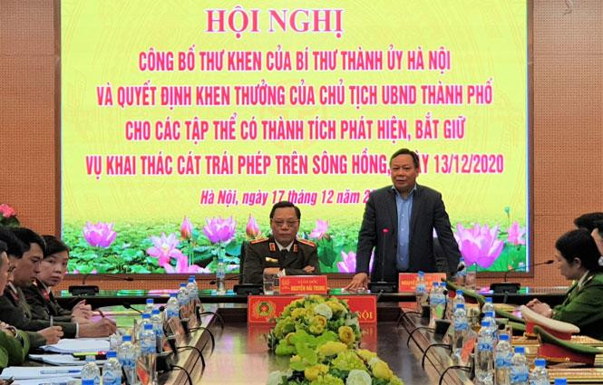 Phó Bí thư Thành ủy Hà Nội Nguyễn Văn Phong phát biểu tại hội nghị. Phó Bí thư Thành ủy Hà Nội Nguyễn Văn Phong phát biểu tại hội nghị.