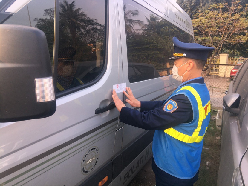 Niêm phong, tạm giữ phương tiện Niêm phong, tạm giữ phương tiện