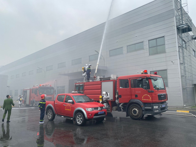 Công an huyện Thạch Thất phối hợp với công ty Công ty TNHH Kennametal Việt Nam thực tập phương án theo tình huống giả định