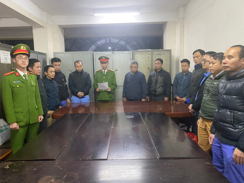 CQĐT tống đạt quyết định tố tụng đối với các đối tượng trong vụ án CQĐT tống đạt quyết định tố tụng đối với các đối tượng trong vụ án