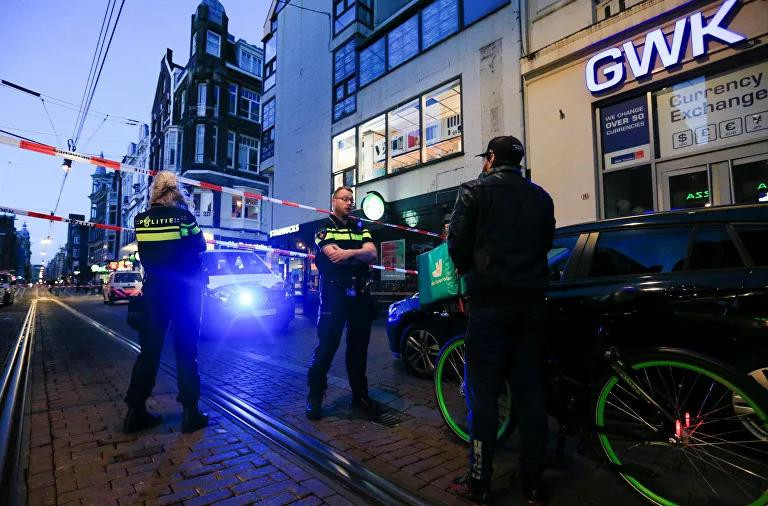 Cảnh sát bảo vệ hiện trường vụ việc