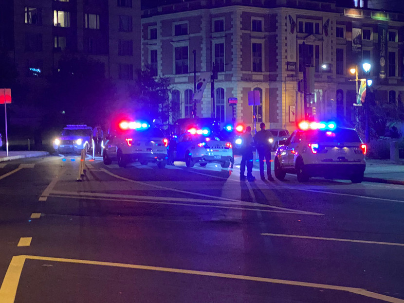 Chiếc xe tải chở đầy chất nổ, thiết bị khả nghi tại ngã tư Logan ở trung tâm thành phố Philadelphia