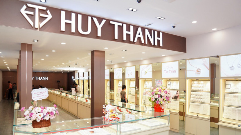 Huy Thanh Jewelry là hệ thống bán lẻ trang sức lớn hiện nay Huy Thanh Jewelry là hệ thống bán lẻ trang sức lớn hiện nay
