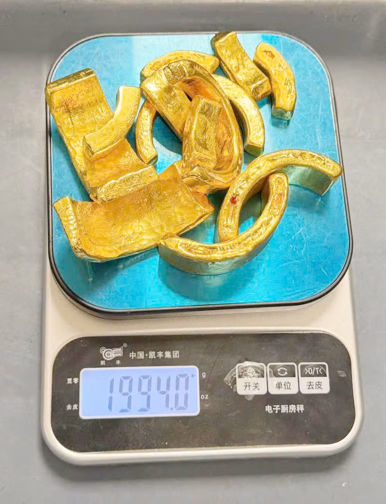 Trọng lượng vàng bị bắt giữ là gần 2kg